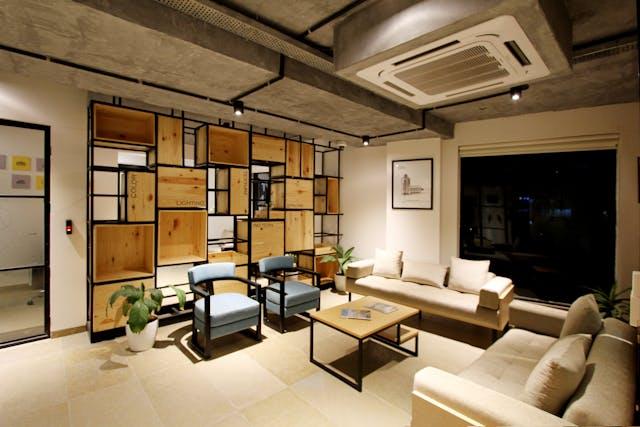 Warm modern living room